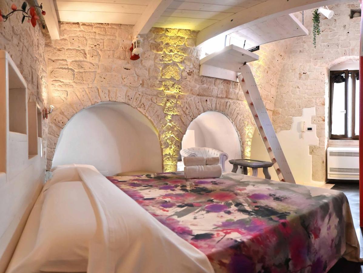 L'Angolo Di Gaudi, Casa Mila Putignano Eksteriør billede